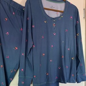 Cuddl Duds Navy Floral Pajama Set